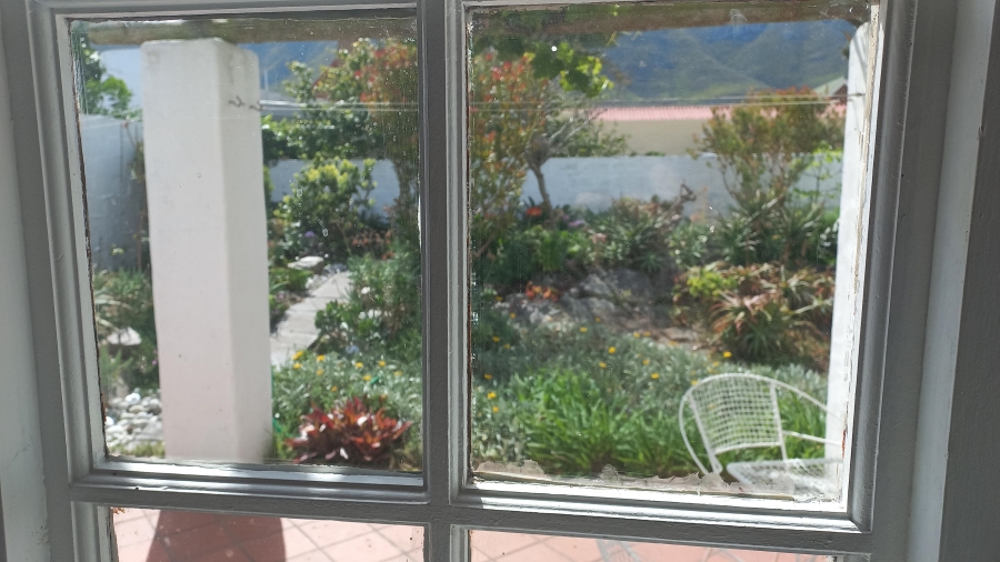 To Let 1 Bedroom Property for Rent in Vermont Western Cape